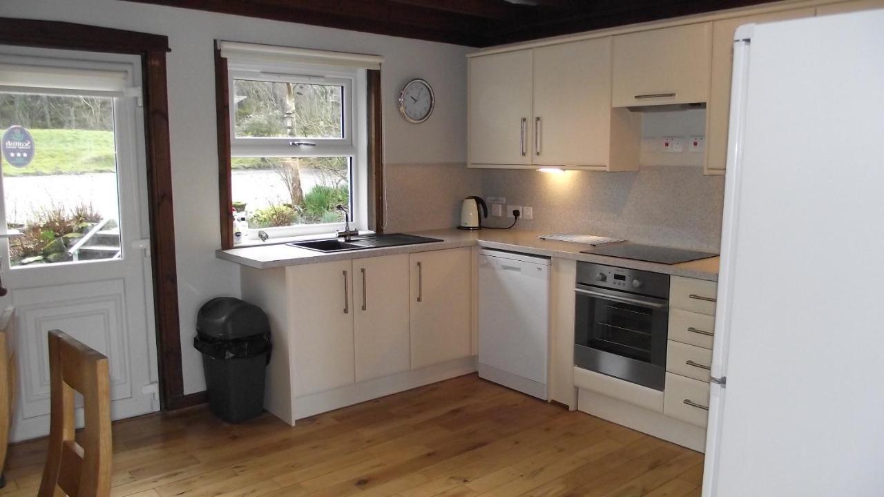 Craobh Marina Cottages Craobh Haven Exteriör bild