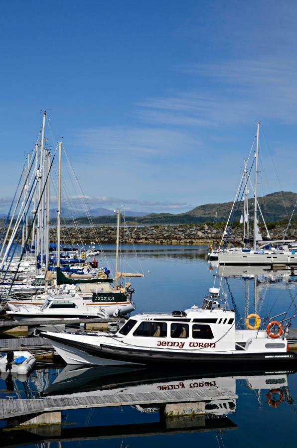 Craobh Marina Cottages Craobh Haven Exteriör bild
